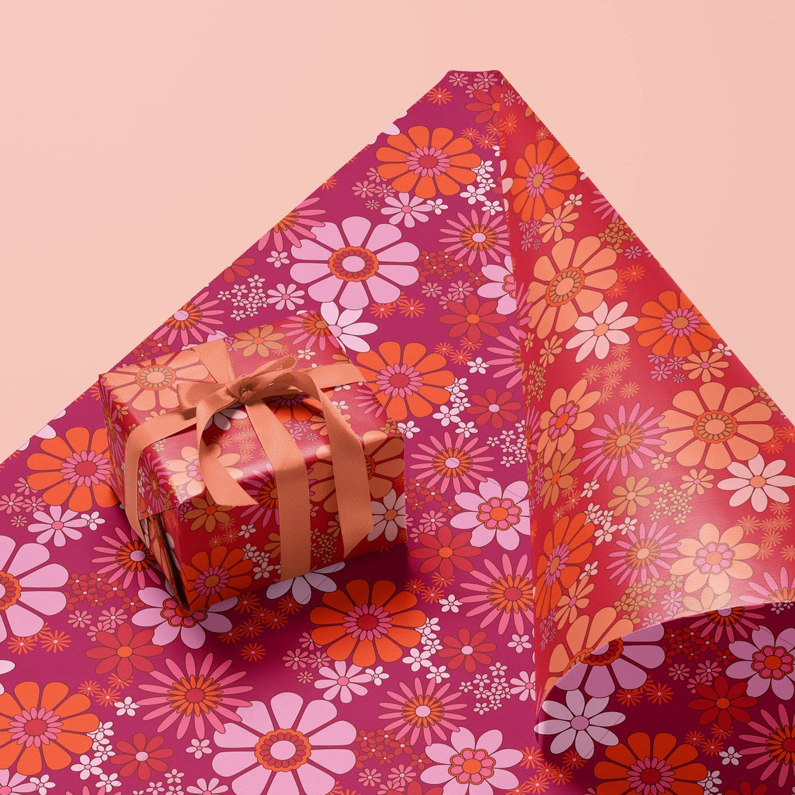 Sustainable Gift Wrap, Meadow Berry